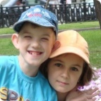 «Нелишние дети» – сохранить ребенка в семье