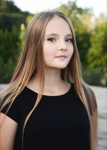 Саша Дадекина