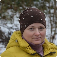 Маргарита дрыгает ногами