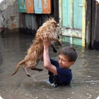 Помощь жертвам наводнения в Забайкалье продолжается