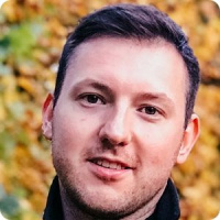 Коляска для Максима Баданина